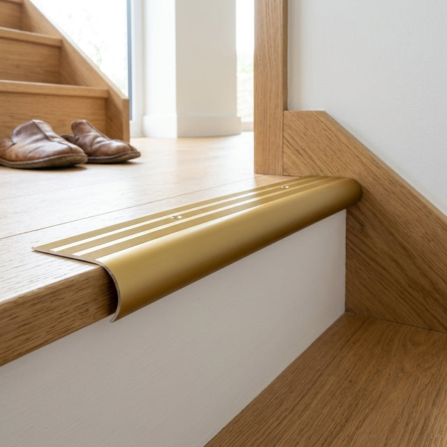 Aluminium Bullnose Stair Nosing – Curved Grooved Step Edge Trim – 62 mm Wide x 38 mm Deep – 1.18 m & 2.4 m Lengths – Silver, Gold & Champagne