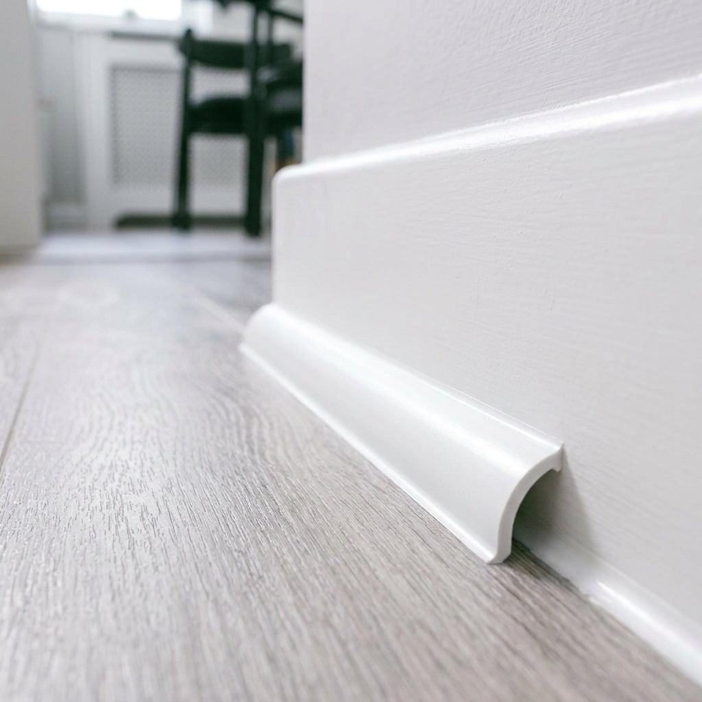 uPVC scotia skirting board trim, 18 mm – close-up of the scotia trim